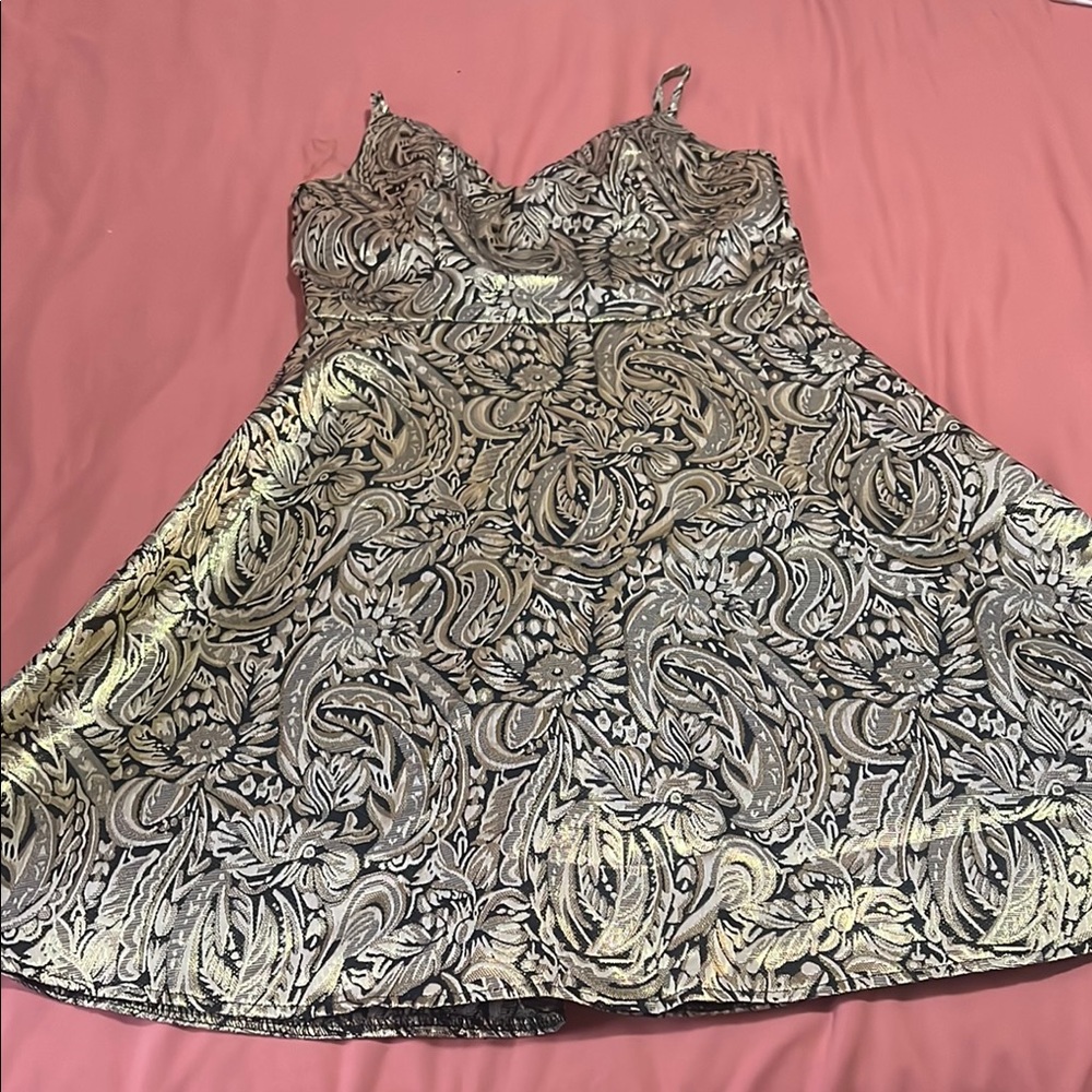 Chic Black and Gold Patterned Dress